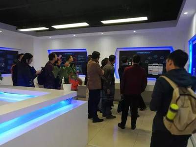 热烈欢迎南宁市电子科技大学组织党政企业代表莅临清渟科技参观交流